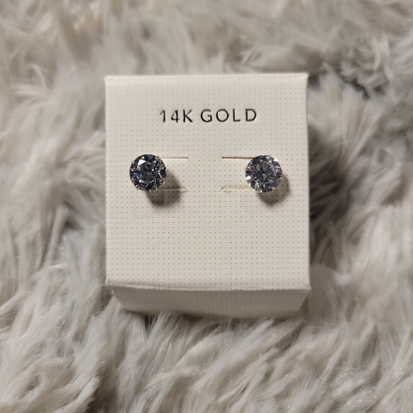 Jewelry - 14K Gold Round Cubic Zirconia Stud Earrings – Classic Solitaire, New (A011)